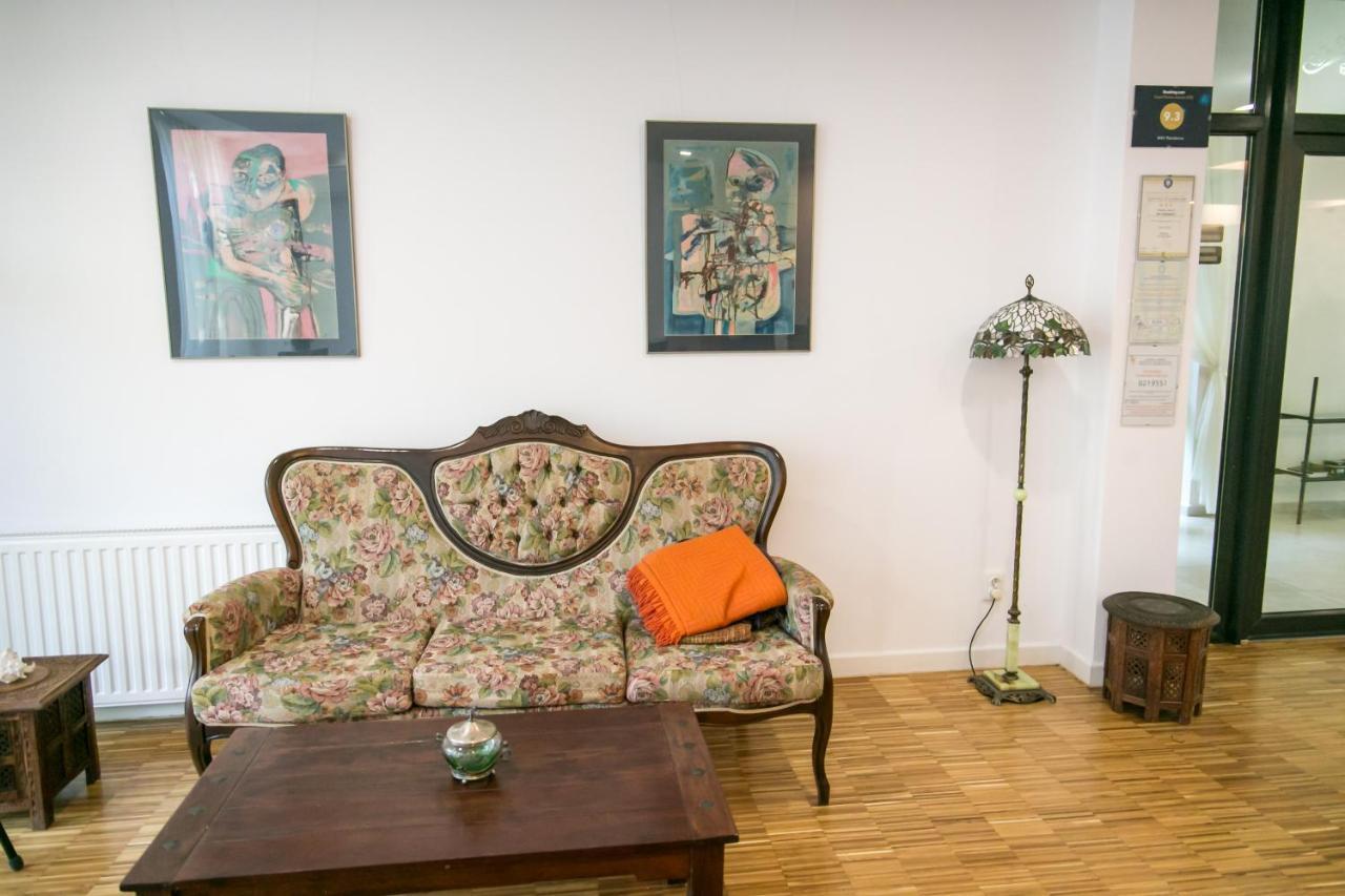 May Residence Dumbravita  Εξωτερικό φωτογραφία